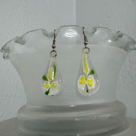 Murano Glass Painted Yellow Flower Earrings - Picture 1 of 2
